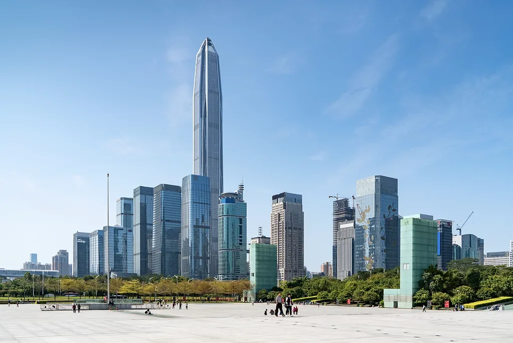 bloomberg-evergrande-restructuring-risks